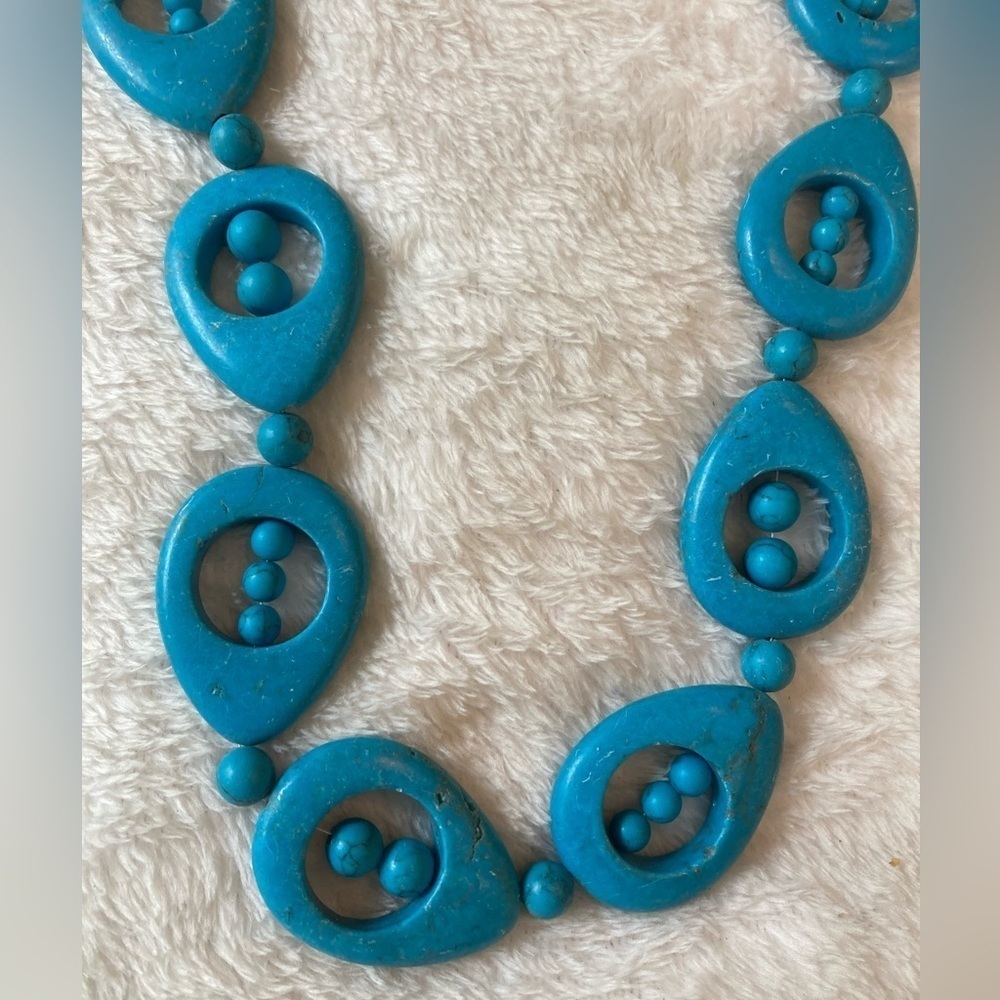 Beautiful‎ Faux Turquoise Bohemian Necklace - Picture 4 of 6